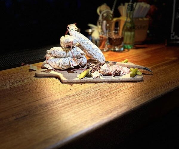 Restaurant La Queue de Cochon à Tignes, France