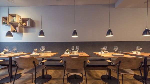 LA Restaurant à Basel, Suisse