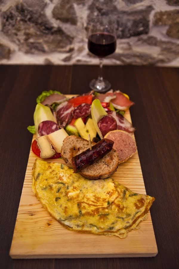 Restaurant La Rivière des Vins à Corte, France