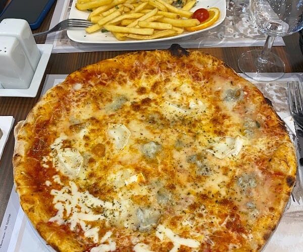 Restaurant LA SABRINA à Orly, France