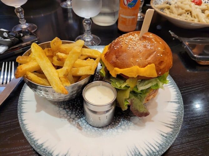 Restaurant La table braisée à Mantes-la-Jolie, France