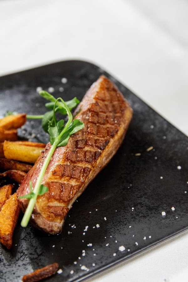 Restaurant La Table du Golf à Saint-Cyprien, France