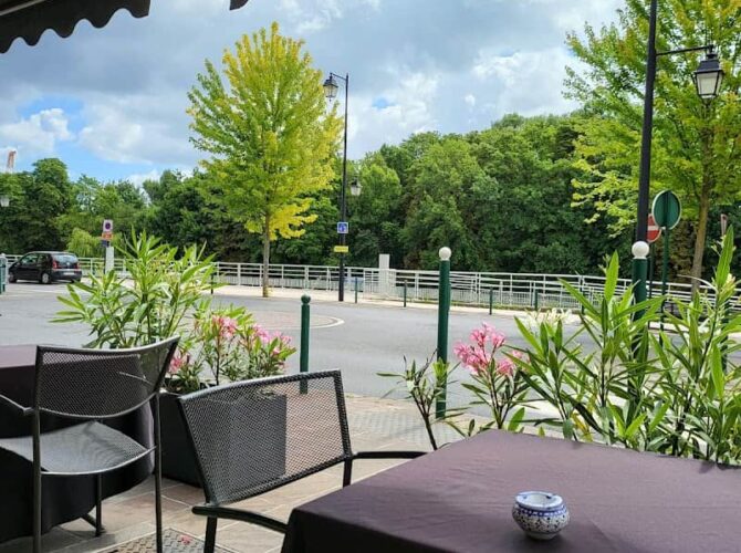 Restaurant La Table Marocaine. à Andrésy, France