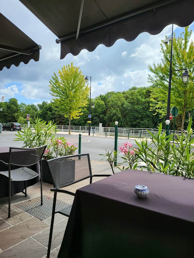 Restaurant La Table Marocaine. à Andrésy, France