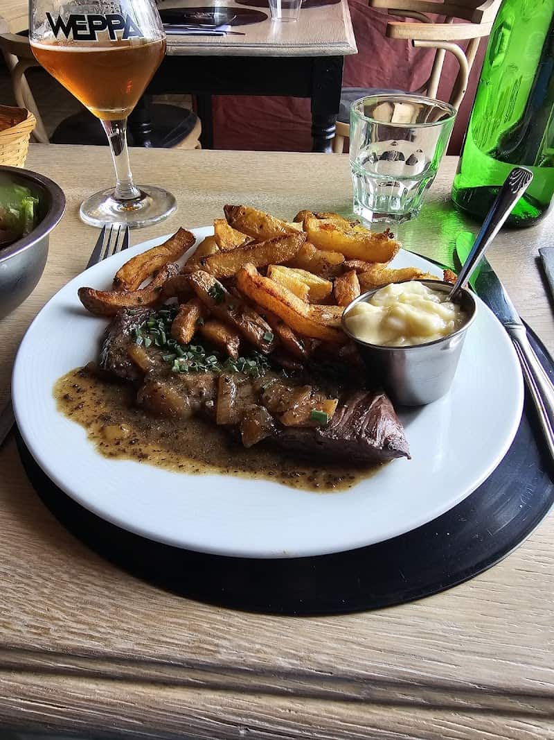 Restaurant La Taverne des Gaulois à Saint-Laurent-Blangy, France
