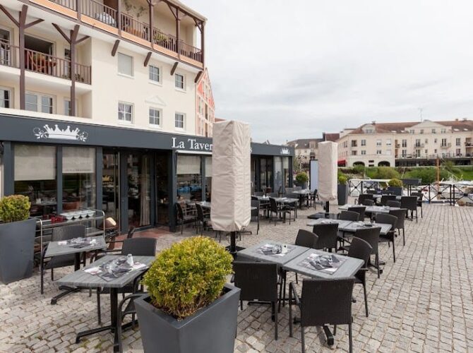 Restaurant La Taverne des Rois à Cergy, France