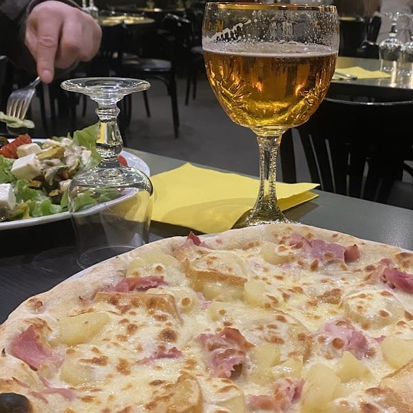 Restaurant La Taverne à Fontainebleau, France