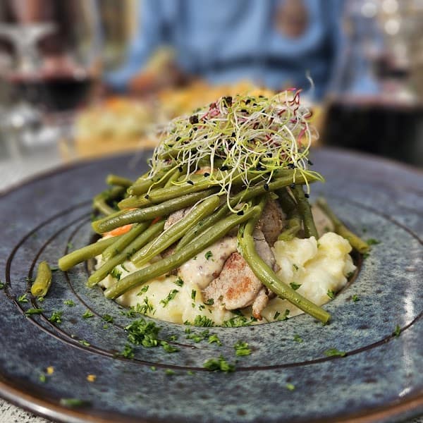 Restaurant La Taverne à Saint-Cyprien, France
