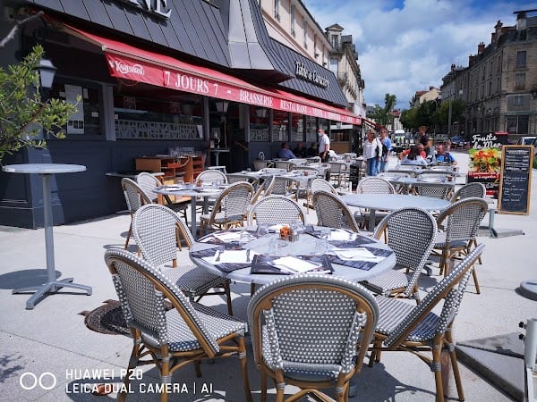 Restaurant La Taverne, Table de Caractère à Aurillac, France