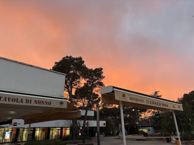 Restaurant LA TAVOLA DI NONNO à Valbonne, France
