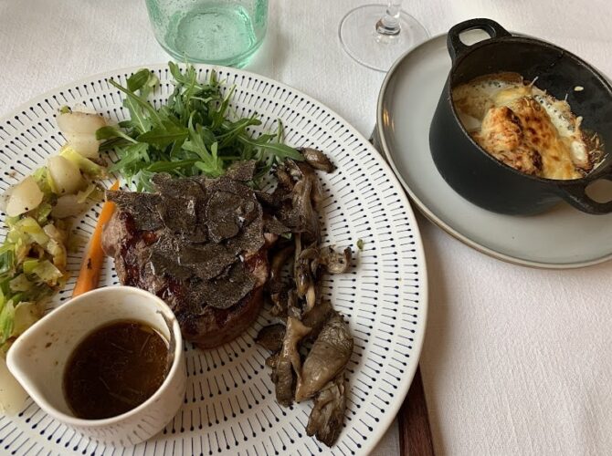 Restaurant La Terrasse Des Cigales à Mérindol, France