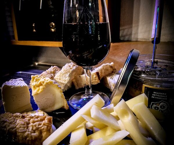 Restaurant La Tour Des Villains De Montsaugeon à Le Montsaugeonnais, France