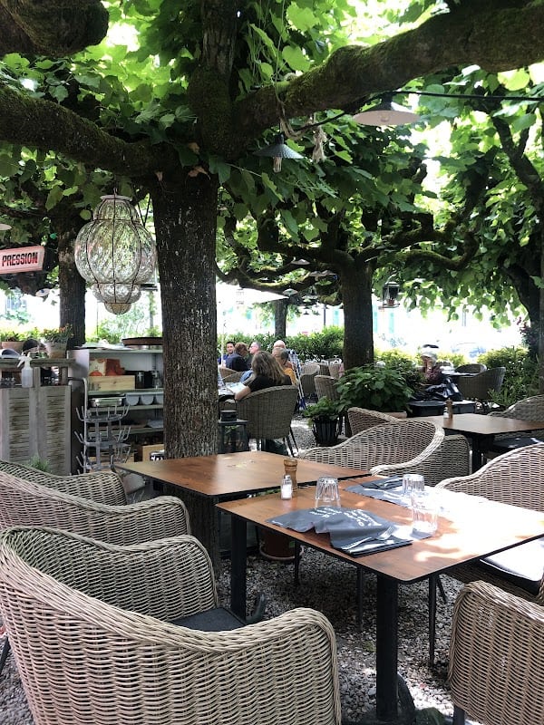 Restaurant La Tour à Lutry, Suisse