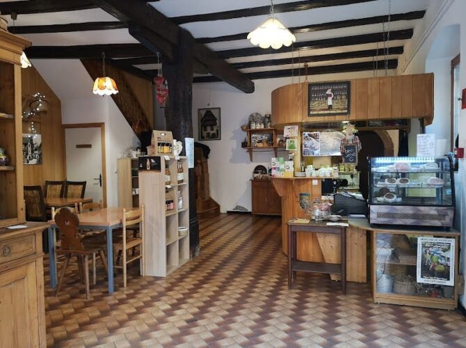 Restaurant La Trot À Fromages à Eguisheim, France