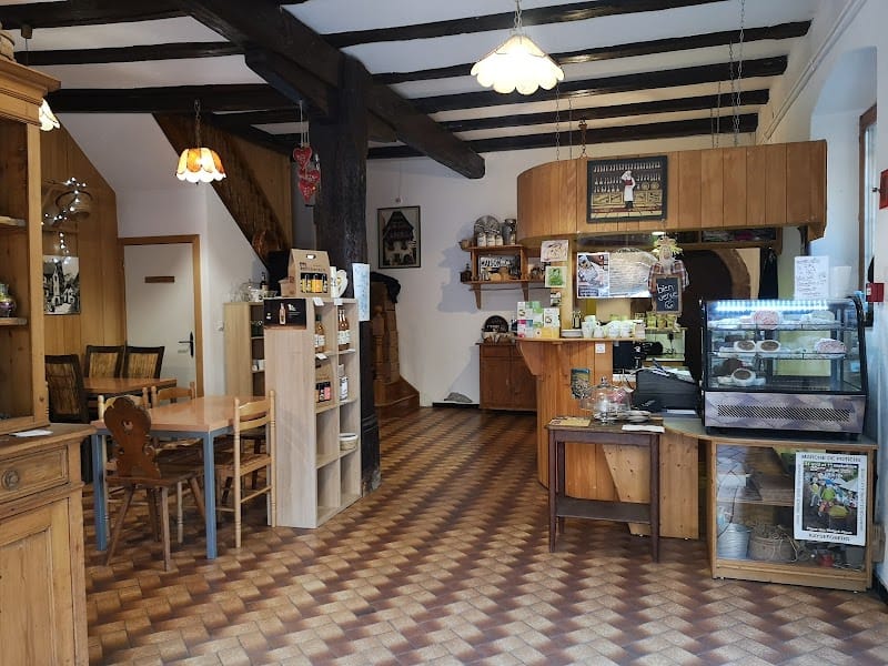 Restaurant La Trot À Fromages à Eguisheim, France