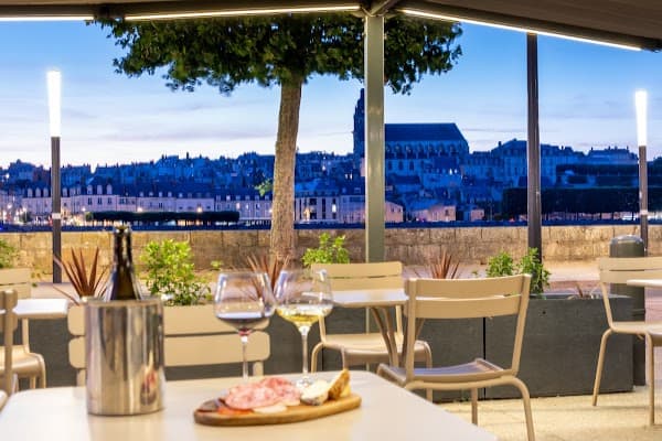 Restaurant La Trouvaille – La cave à boire et à manger à Blois, France
