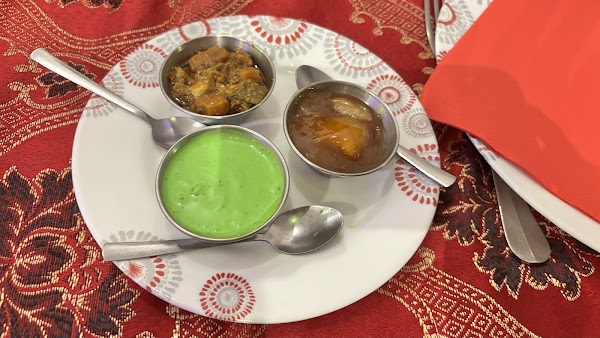 Restaurant LA VALLÉE DU KASHMIR ! SINCE 2003 à Boulogne-sur-Mer, France