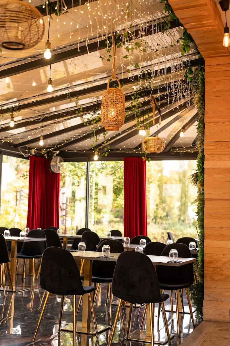 Restaurant La Veranda à Mantes-la-Jolie, France