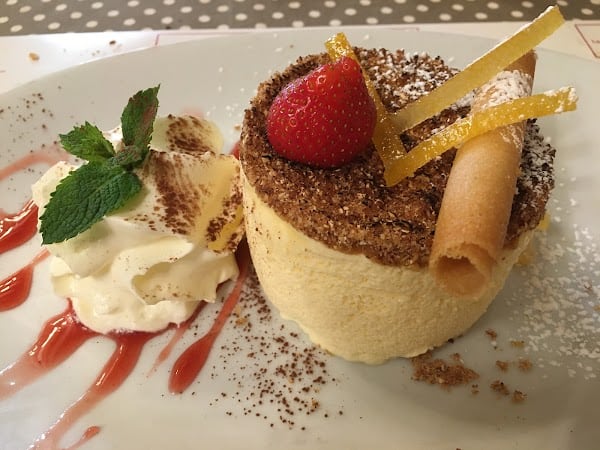 Restaurant La Vieille Porte à Le Mans, France