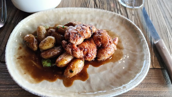 Restaurant La villa St l’ô à Saint-Laurent-sur-Saône, France