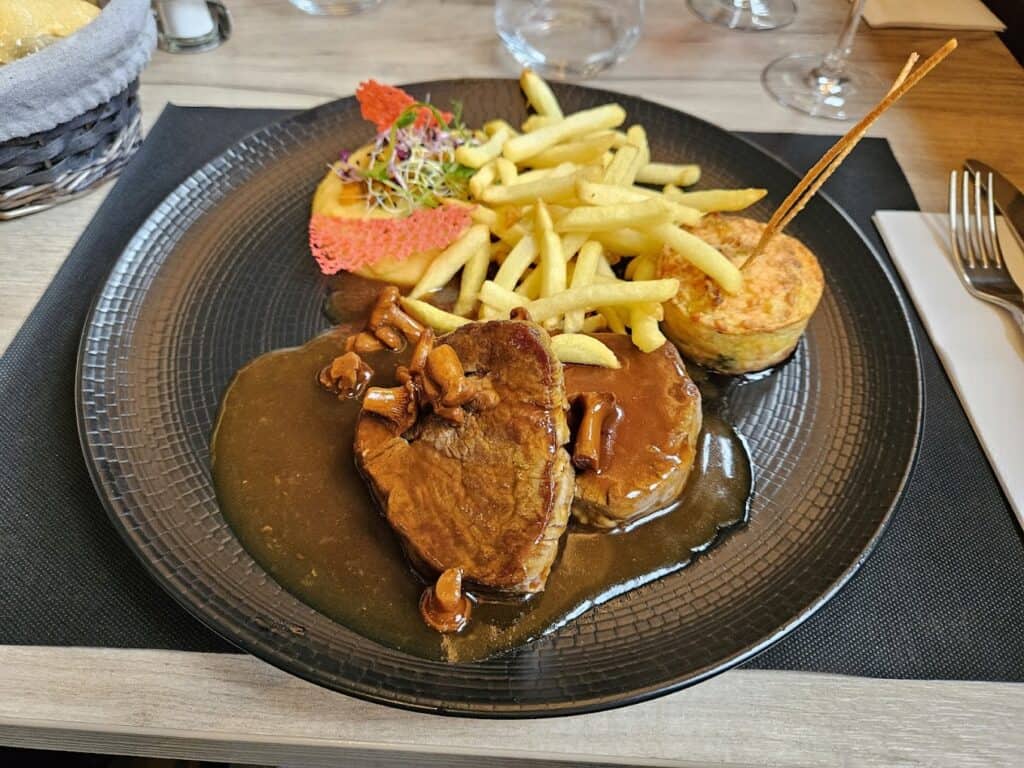 Restaurant lacafetrecord à Grosbliederstroff, France