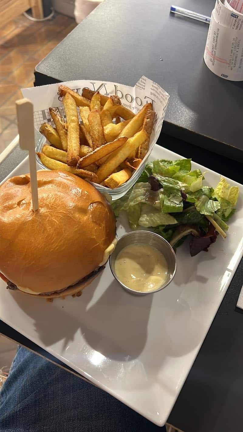 Restaurant L’adresse à Achères, France