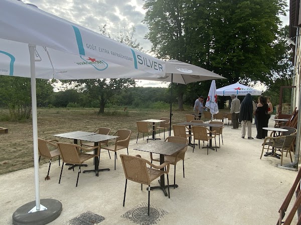 Restaurant L’Aiguillage à La Sauve, France