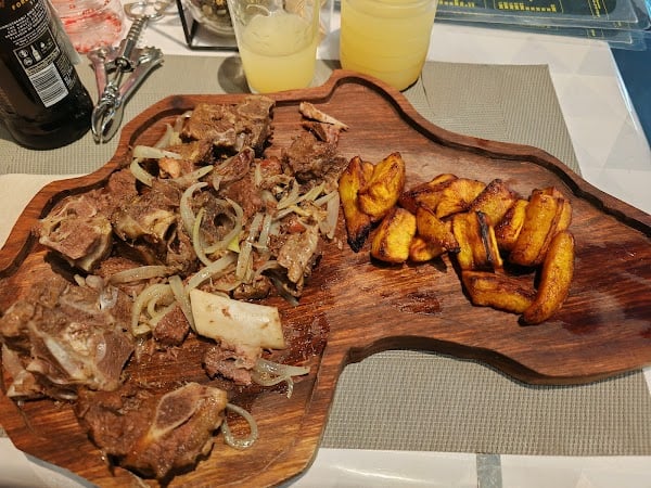 Restaurant L’ambassade Laval à Laval, France