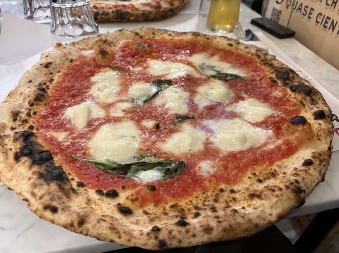 Restaurant L’Antica Pizzeria Da Michele à Paris, France