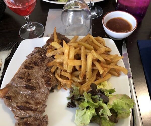 Restaurant L’Antre Nous à Saint-Sulpice-le-Guérétois, France