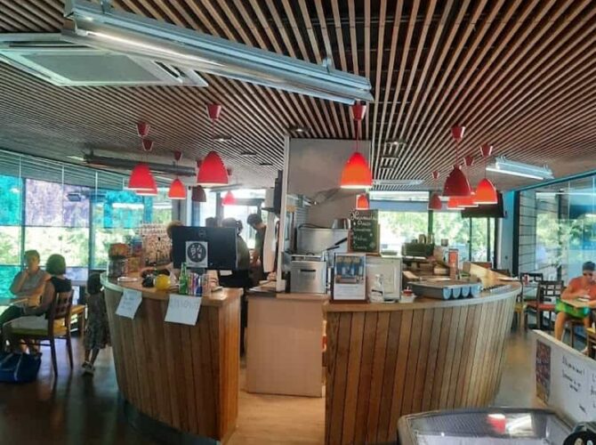 Restaurant L’Aquabar à Sainte-Menehould, France