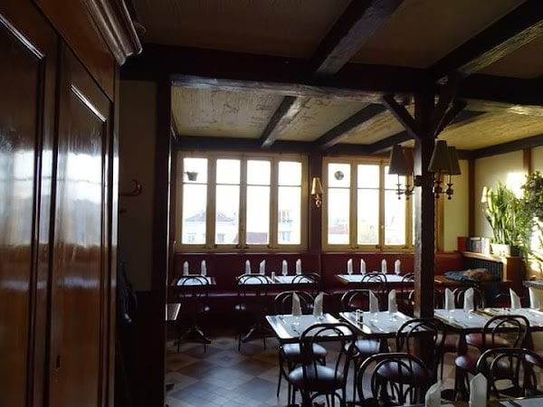 Restaurant L’Araignée au Plafond à Meudon, France