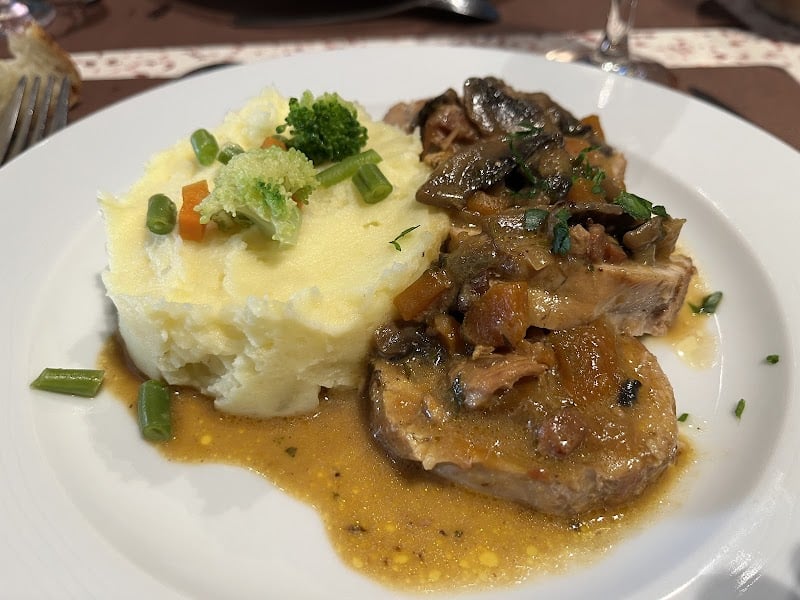 Restaurant L’Aresti à Châteauroux, France