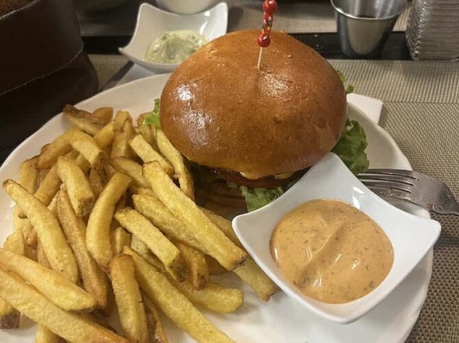 L’Atelier restaurant à Mantes-la-Jolie, France