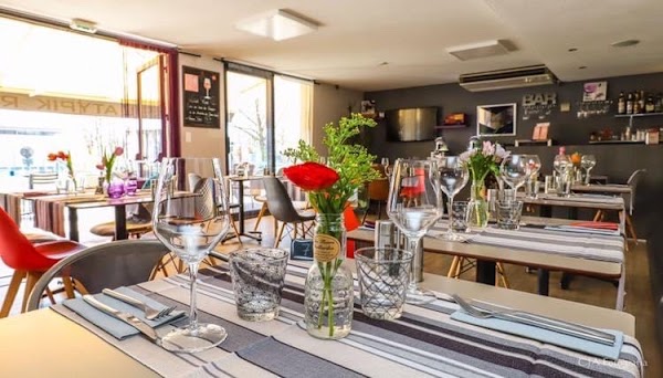 L’Atypik Restaurant à Brive-la-Gaillarde, France