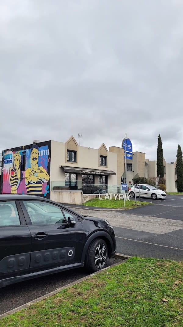 L’Atypik Restaurant à Brive-la-Gaillarde, France