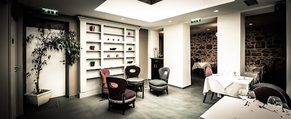 Restaurant L’Auberge de la Tour à Givet, France