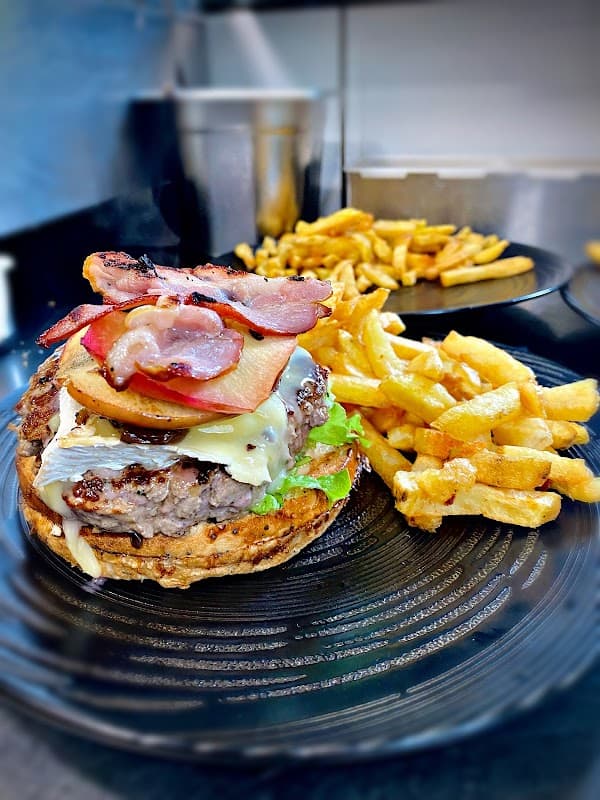 Restaurant L’Authentique Burger à Auxerre, France