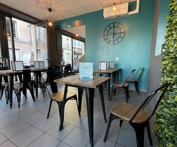 Restaurant L’authentique à Jouy-en-Josas, France