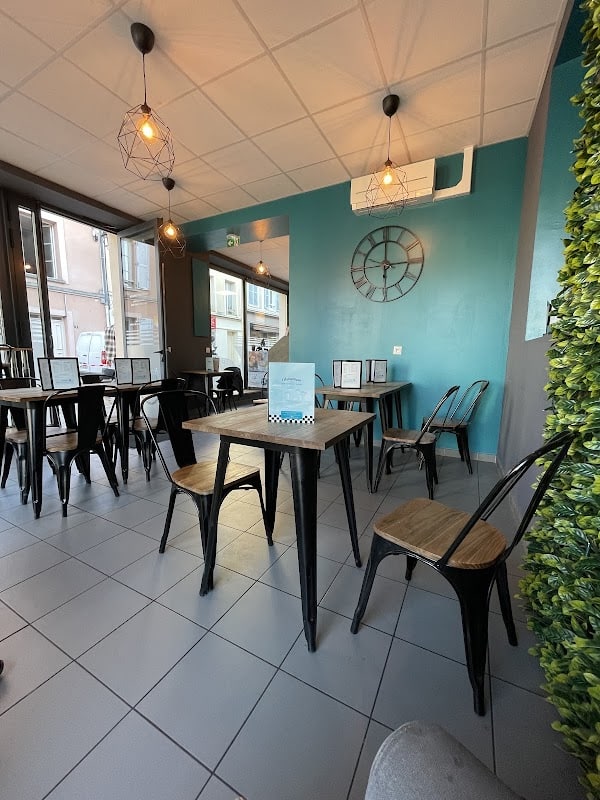 Restaurant L’authentique à Jouy-en-Josas, France