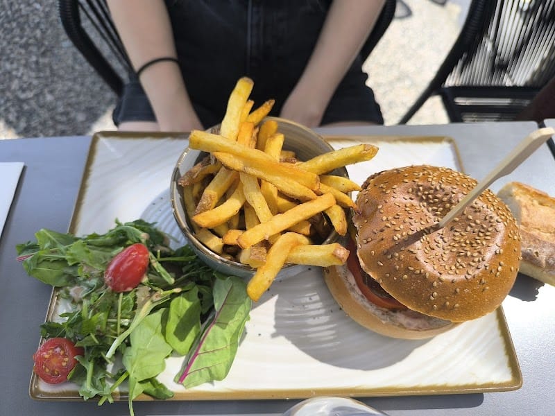 Restaurant L’avant-Première à Cergy, France