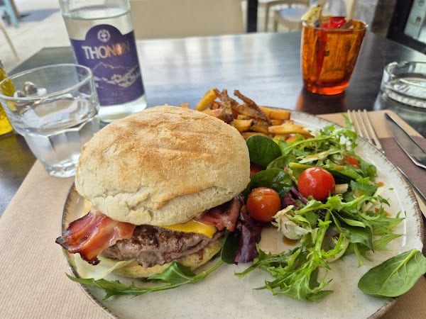 Restaurant LC Food à Cap-d'Ail, France