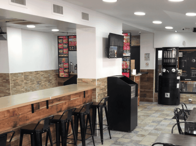 Restaurant Le 129 Ter à Aubervilliers, France