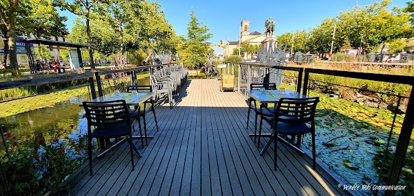 Restaurant Le 18 B à La Roche-sur-Yon, France