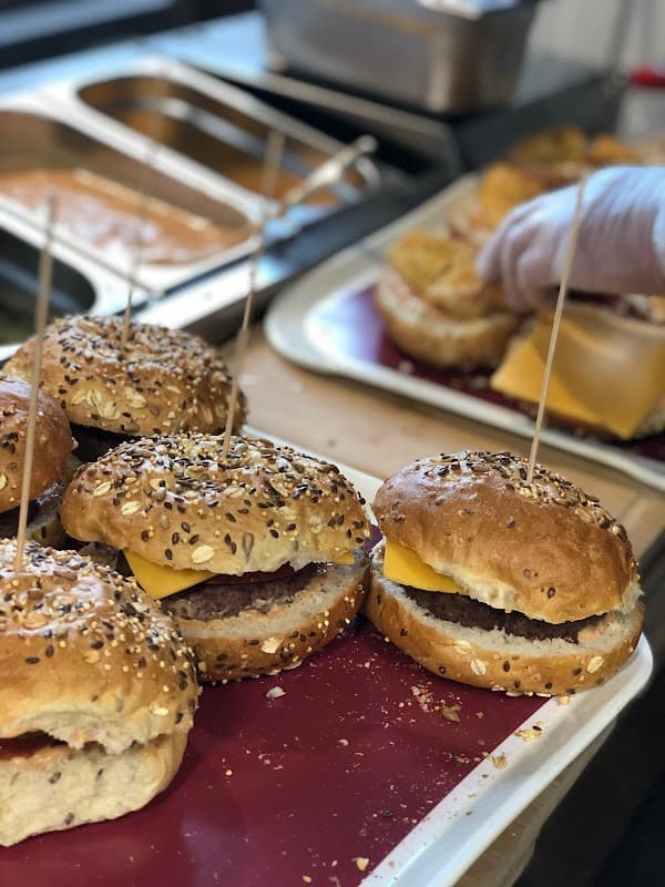 Restaurant Le 201 Cafétéria – Bar – F.D.J à Quimperlé, France