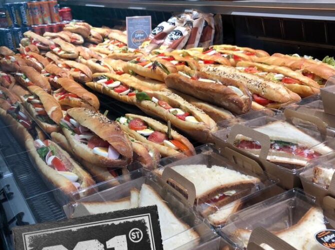 Restaurant Le 201 Cafétéria – Bar – F.D.J à Quimperlé, France