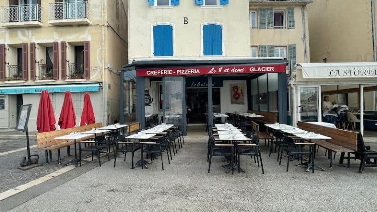 Restaurant Le 8 et Demi à Cassis, France — photo 1