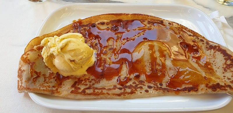 Restaurant Le 8 et Demi à Cassis, France