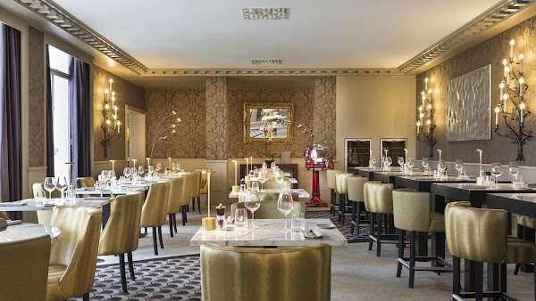 Le 85 Restaurant & Bar à Enghien-les-Bains, France