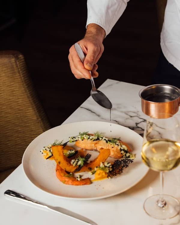 Le 85 Restaurant & Bar à Enghien-les-Bains, France